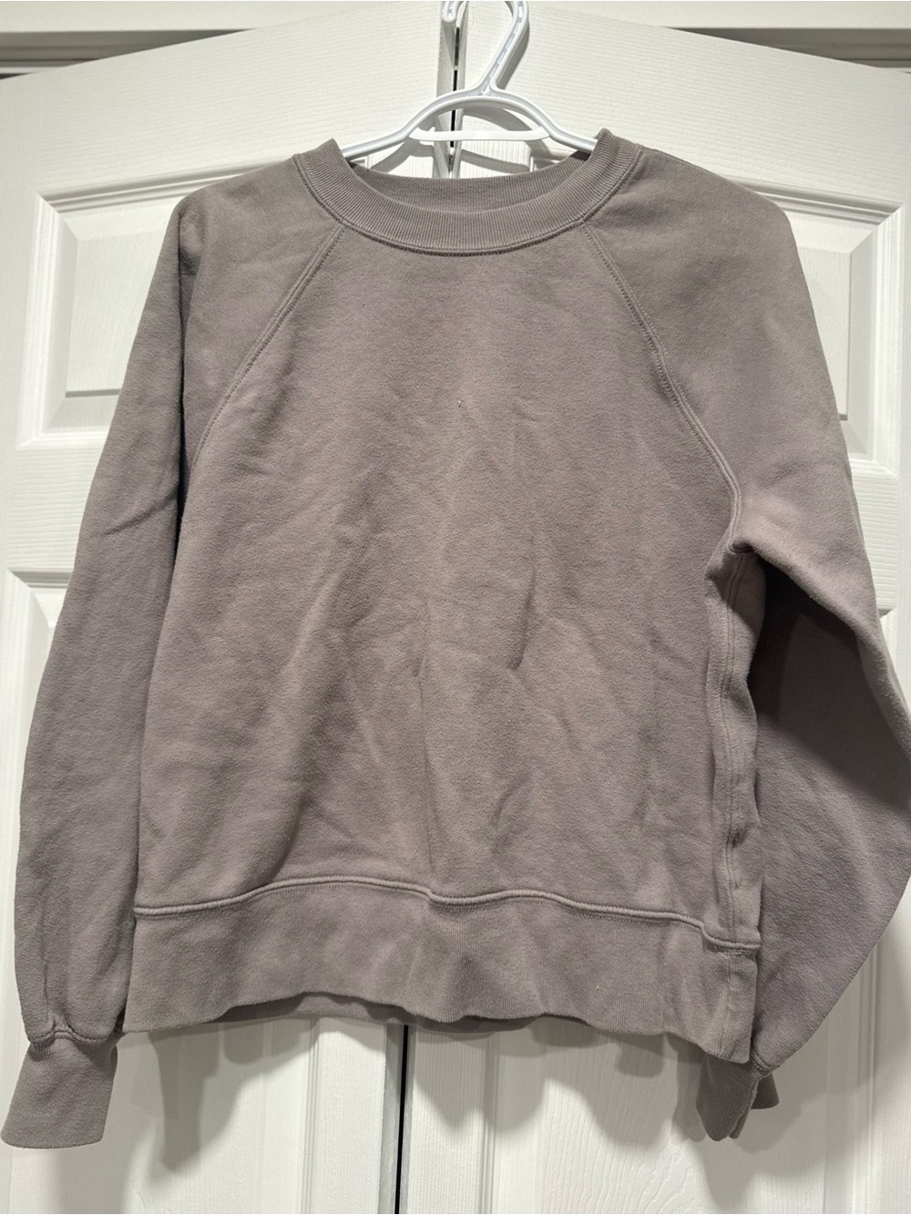 Abercrombie & Fitch Soft A&F Essentials Crewneck Sweatshirt Gray Medium